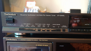 Technics - Quartz Synthesizer Stereo Tuner ST-G560L (6 foto / 10)