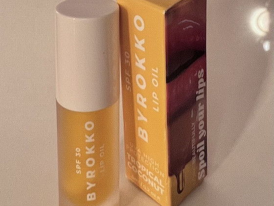 Масло для губ Shine Brown SPF30, 6 мл