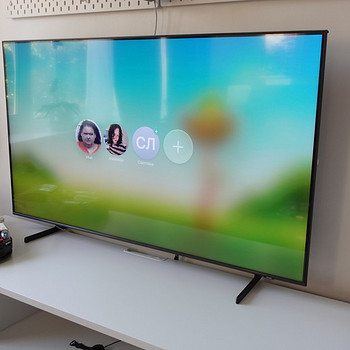Samsung 55" QLED 4K Smart TV + Govee LED