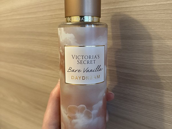 Victoria’s Secret Bare Vanilla Daydream