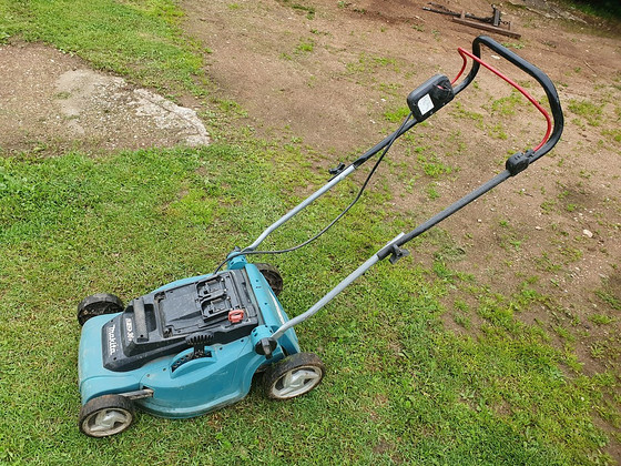 Akumuruniiduk Makita DLM380