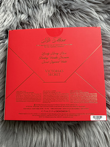 Victoria’s Secret Valentine’s Day kehaspreide komplekt (3 foto / 4)
