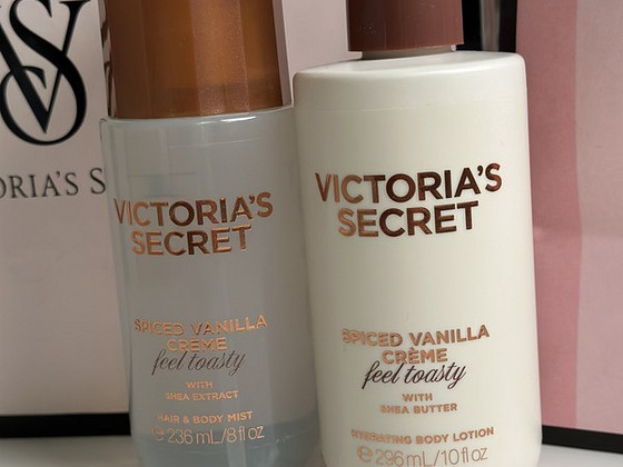 Victoria’s Secret Spiced Vanilla Crème komplekt
