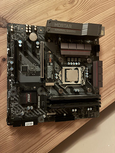 Msi B250M (3 фото из 3)