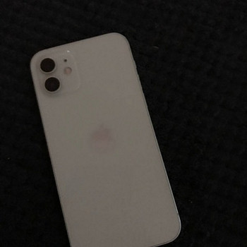 iPhone 12 64 ГБ