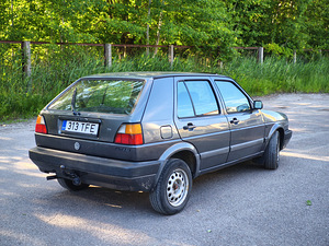 Volkswagen Golf 2 1990 a. (2 foto / 8)