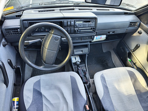 Volkswagen Golf 2 1990 a. (6 foto / 8)