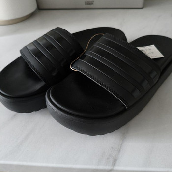 Adidas-uued plätud, nr 41–42 (27,5 cm)