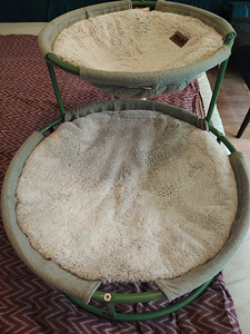 Кошачья лежанка (3 фото из 3)