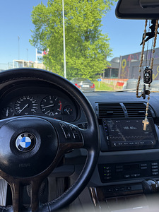 BMW X5 (4 foto / 9)