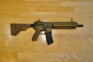 VFC/Umarex HK416 A5 RAL8000 AEG Airsoft Relv UUS+Aku+2700BB (2 foto / 10)