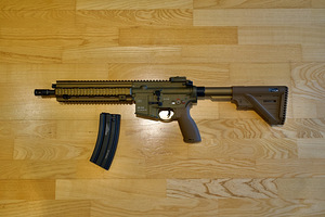 VFC/Umarex HK416 A5 RAL8000 AEG Airsoft Relv UUS+Aku+2700BB (6 foto / 10)
