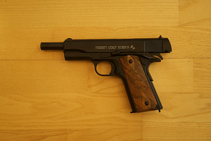UUS UMAREX Colt 1911 Classic õhupüstol 4,5mm CO2 Blowback (4 foto / 10)
