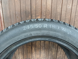 245/50/18 Continental Conti Ice Contact (3 фото из 3)