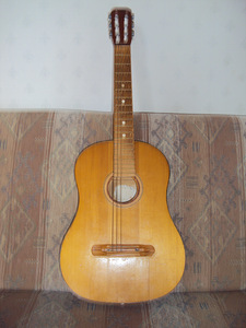 Kitarr (1 foto / 3)