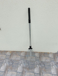 Metall murureha 110cm, piide vahe reguleeritav reha (1 foto / 2)