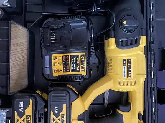 Dewalt