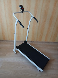 Kokkupandav kõnniharjutusmasin (1 foto / 2)