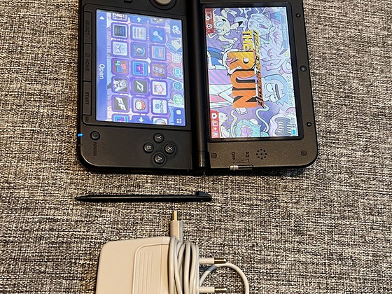 Nintendo 3DS XL