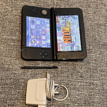 Nintendo 3DS XL