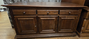 Шкаф / тумба под телевизор из массива дерева (1 фото из 1)