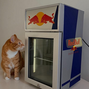 Холодильник Red bull