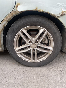 Mazda 5 (15 фото из 15)