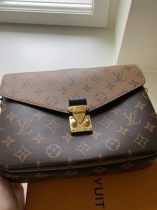 Louis Vuitton õlakott (6 foto / 9)