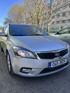Kia Ceed 1.6 crdi (1 фото из 4)