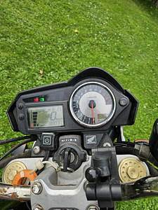 HONDA CB 600F (3 foto / 5)