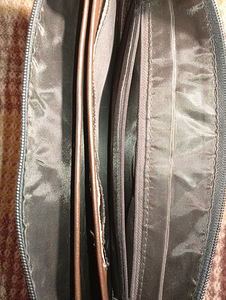 Selling Prada bag (3 foto / 4)