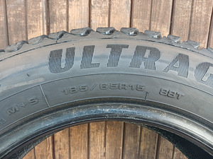 185/65/15 Goodyear UltraGrip Ice Artic (3 foto / 3)