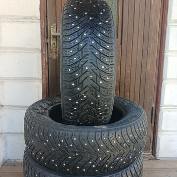 205/60/16 Nokian Hakkapeliitta 10