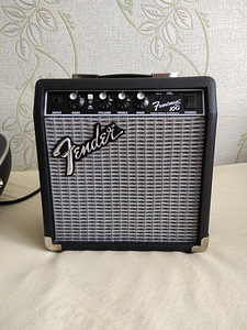 Комбоусилитель Fender (1 фото из 1)