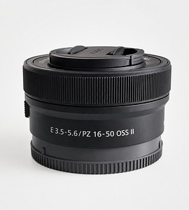 Sony E PZ 16-50mm f/3.5-5.6 OSS II (1 foto / 2)