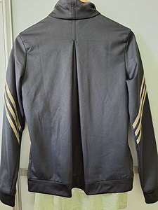 Спортивная одежда ADIDAS (2 фото из 8)
