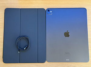 Apple iPad Pro 13 M4 WiFi 256GB Space Black как новый! (1 фото из 8)