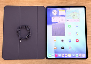 Apple iPad Pro 13 M4 WiFi 256GB Space Black как новый! (5 фото из 8)