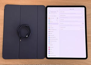 Apple iPad Pro 13 M4 WiFi 256GB Space Black как новый! (7 фото из 8)
