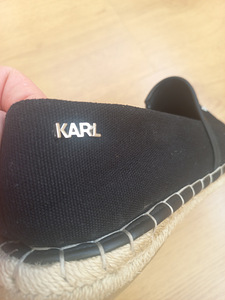 Karl Lagerfeld s. 39 (2 foto / 3)