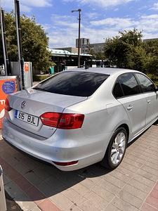 Volkswagen Jetta (1 foto / 6)