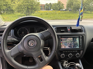 Volkswagen Jetta (5 foto / 6)