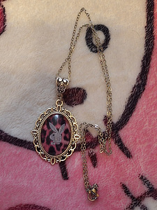 Playboy bunny necklace (1 foto / 1)