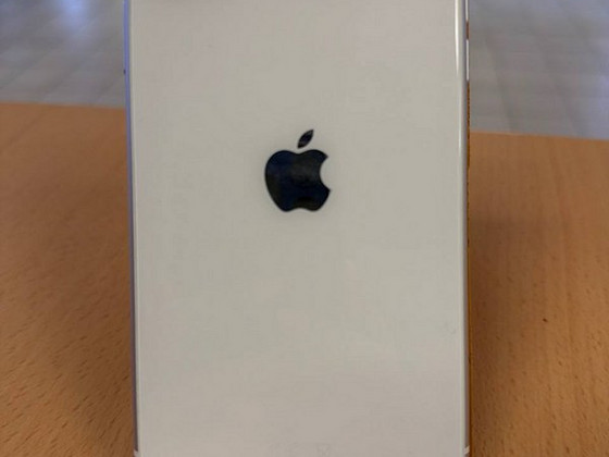 iPhone 11 128Gb White v heas korras