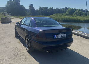 AUDI A4 B5 ~105 кВт (5 фото из 14)