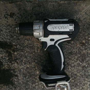 Аккумуляторная дрель Makita 18V