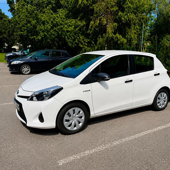 Toyota Yaris Hybrid