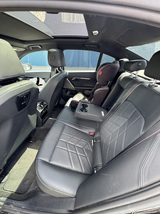 BMW 520 M-Sportpaket Pro/ ICONIC Glow 2.0 140кВт/10кВт (7 фото из 8)