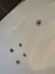 Harma Corner Whirlpool Bathtub - massaaživann (9 foto / 9)