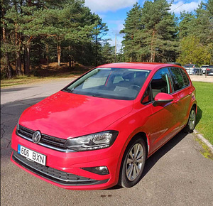 Volkswagen Golf Sportsvan (1 фото из 7)